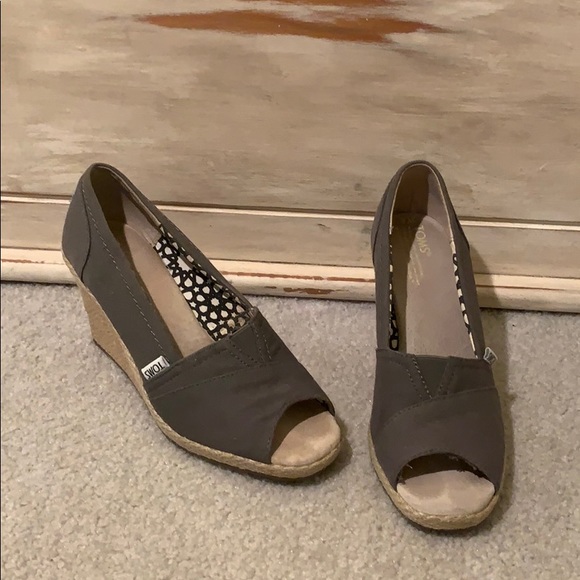 Toms Shoes - Toms wedges